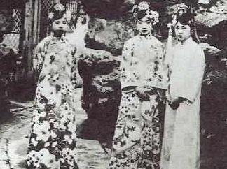 疫情时局:欧菲女与性爱不合照,欧菲女与性爱不合照事件引发的思考